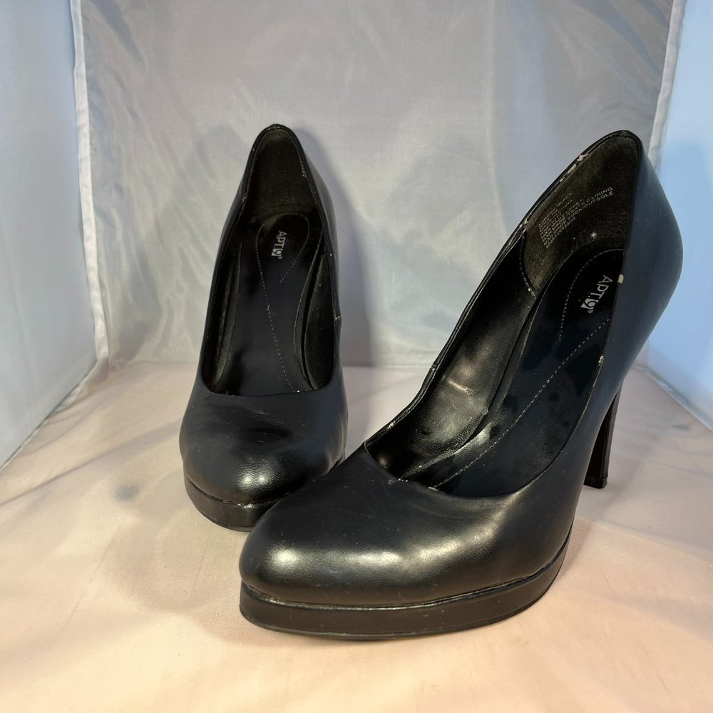 Black Vegan Leather Platform Pumps Size 7